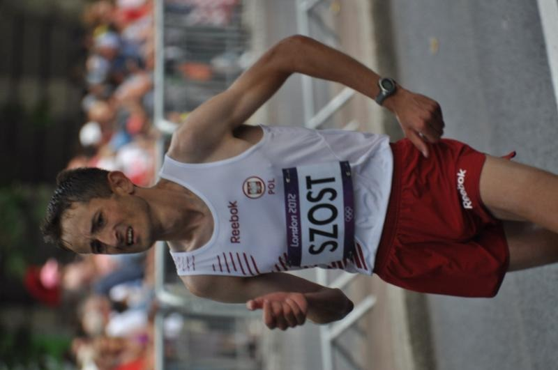 Rekord Polski w maratonie: kto go ustanowił i jaki uzyskał czas?
